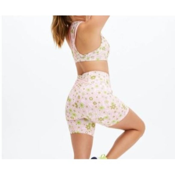 Fabletics Retro Floral Daisy Boost PowerHold High Waisted 6'' Short & Sports Bra - Picture 1 of 16